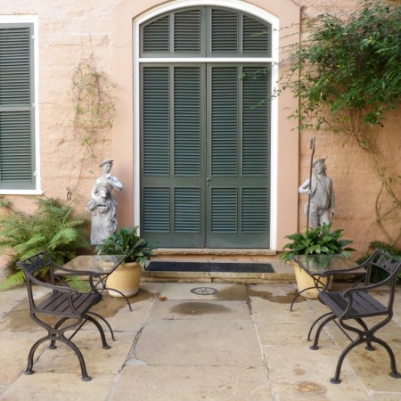 courtyard with seating