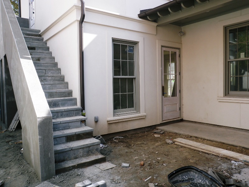 New Orleans courtyard BEFORE renovations with Exterior Designs